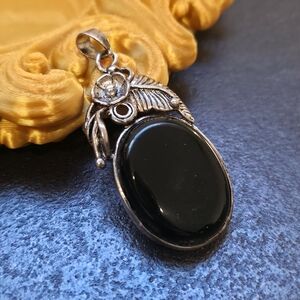 Artisan Handcrafted Black Onyx Pendant
